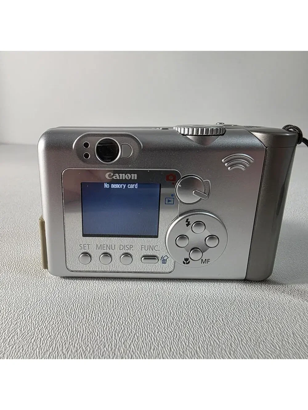 Canon PowerShot A70 3.0MP Digital Camera Turns On And Takes Photos Black Screen